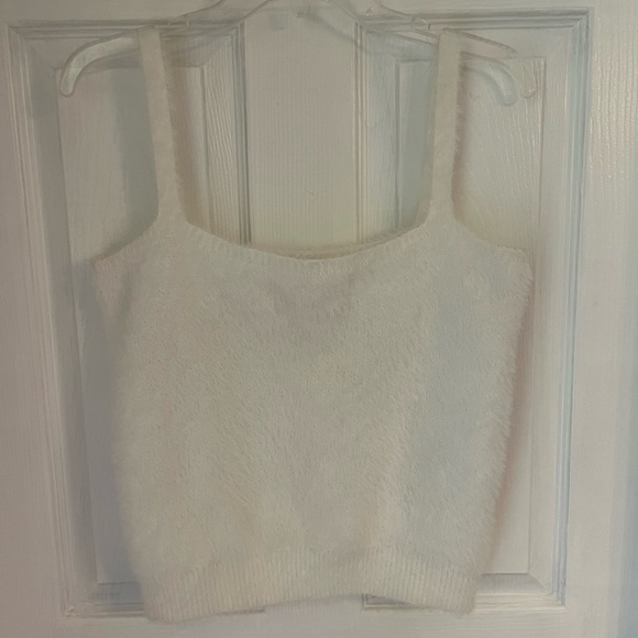 Willow & Wind Tops - Willow &Wind camisole Top